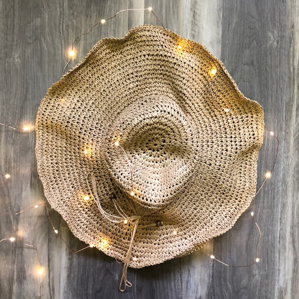 Floppy hat 💛